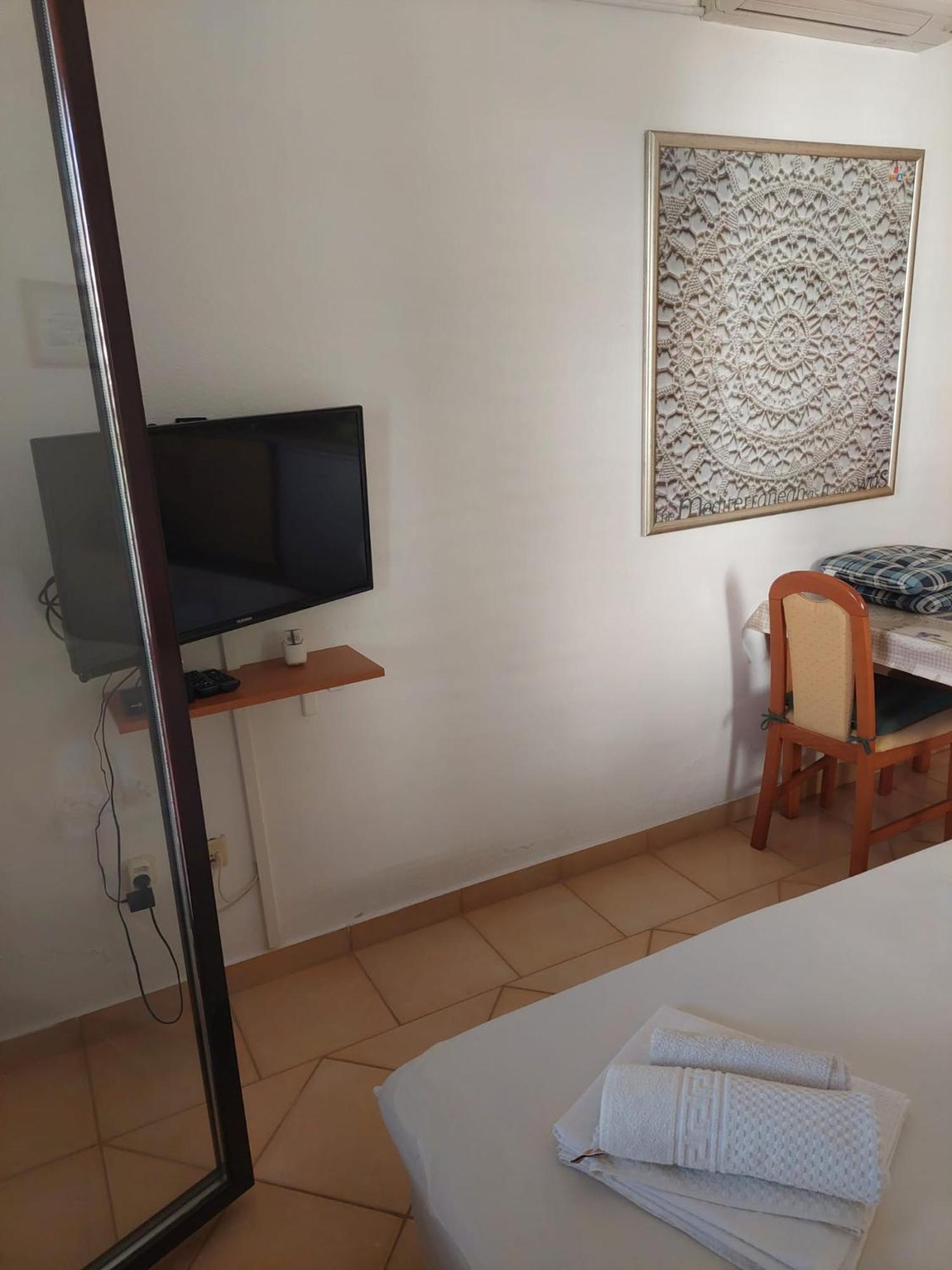 Apartmani Lavanda Pag Town Room photo